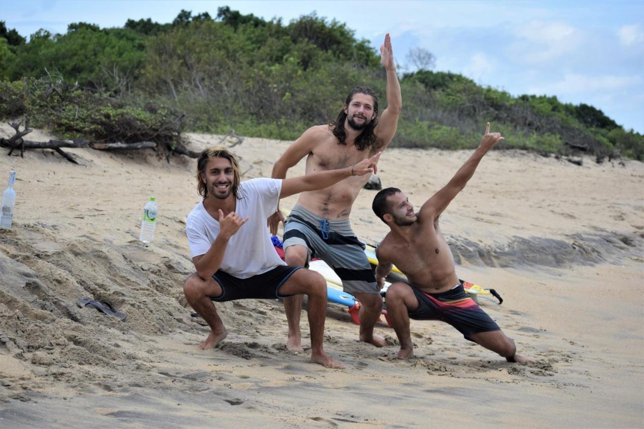 Hangover Hostels Arugam Bay Esterno foto