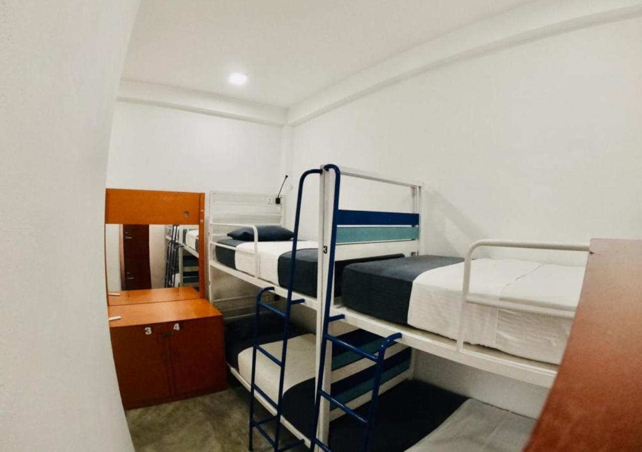 Hangover Hostels Arugam Bay Esterno foto