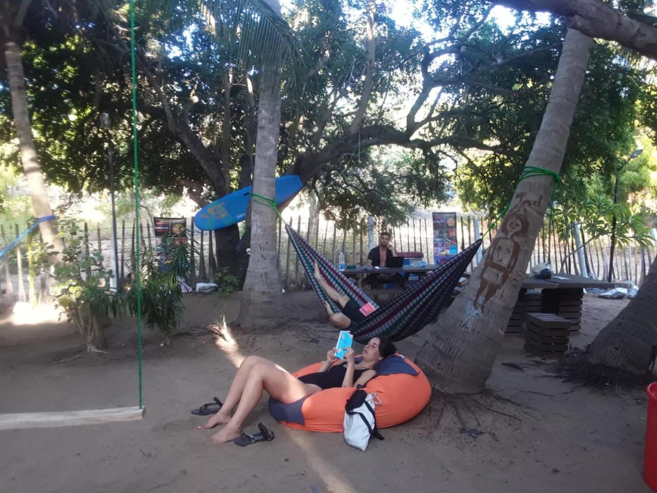 Hangover Hostels Arugam Bay Esterno foto