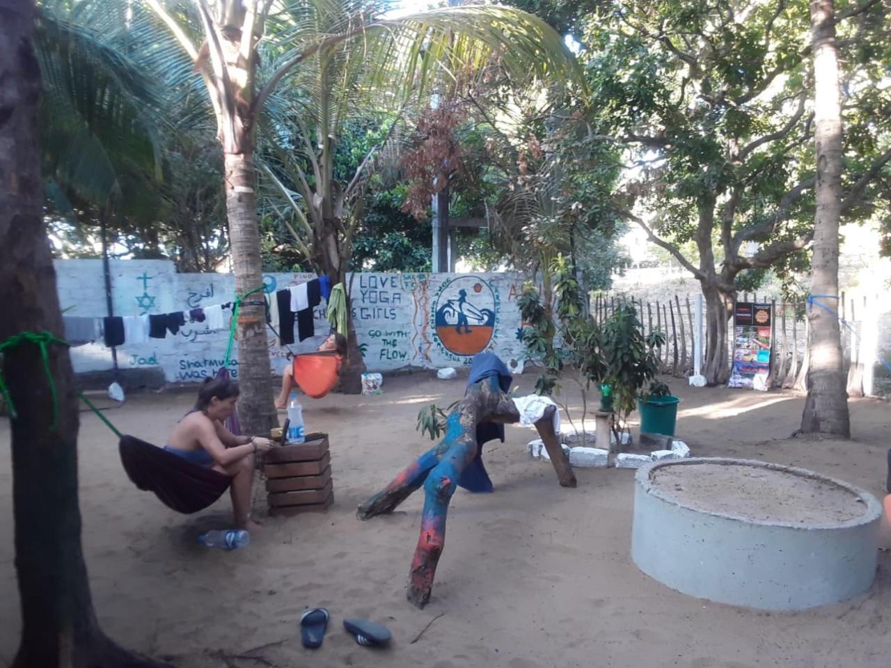 Hangover Hostels Arugam Bay Esterno foto