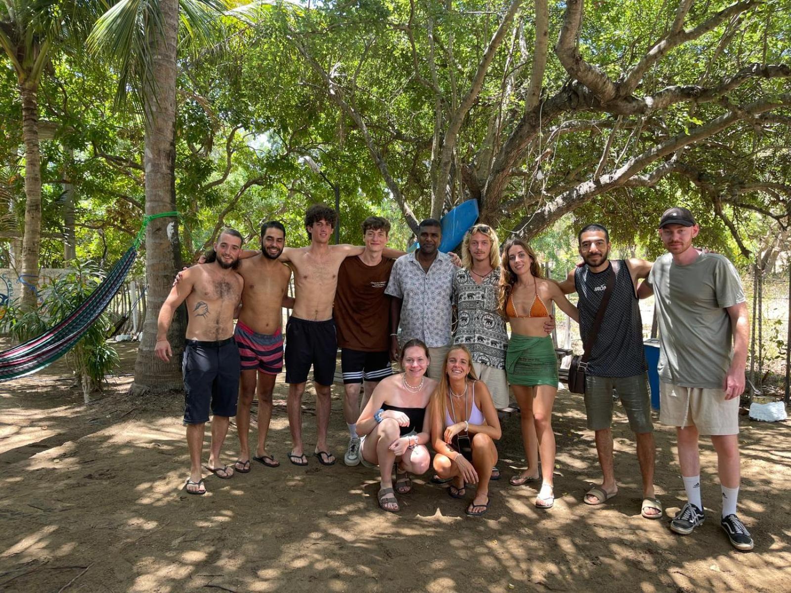 Hangover Hostels Arugam Bay Esterno foto