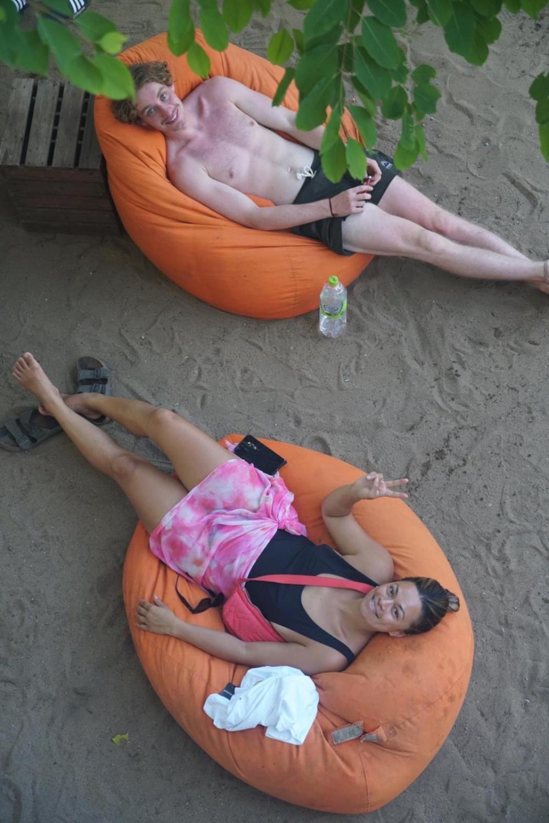 Hangover Hostels Arugam Bay Esterno foto