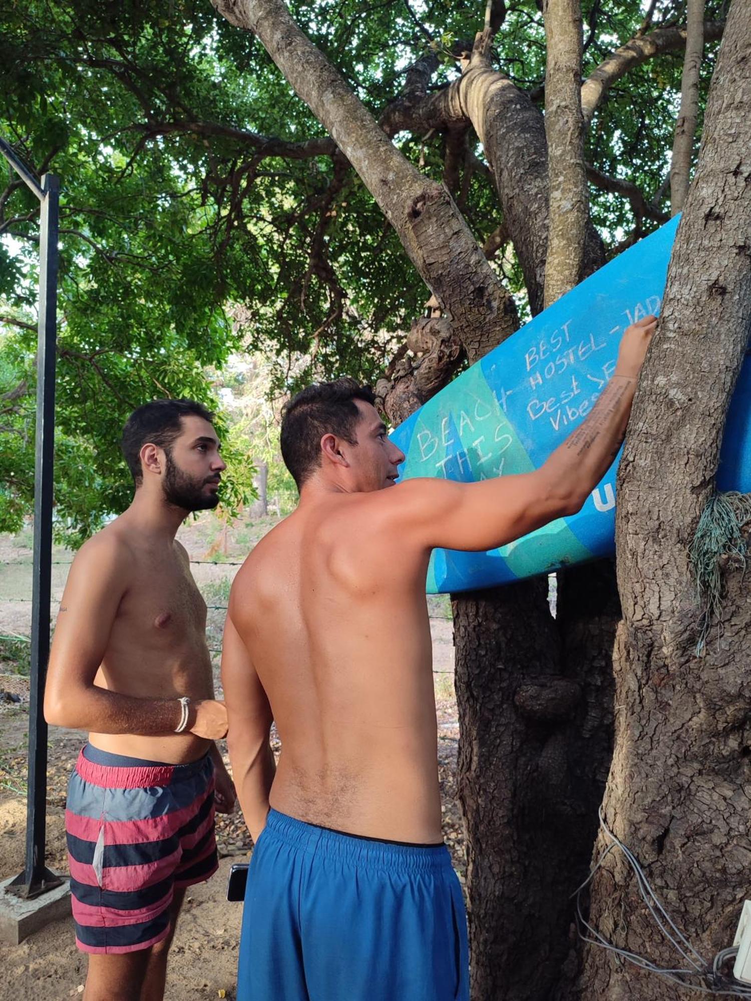 Hangover Hostels Arugam Bay Esterno foto